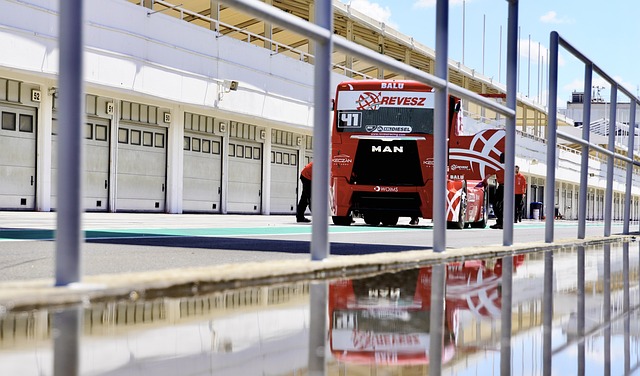 人目不转睛 人目不转睛